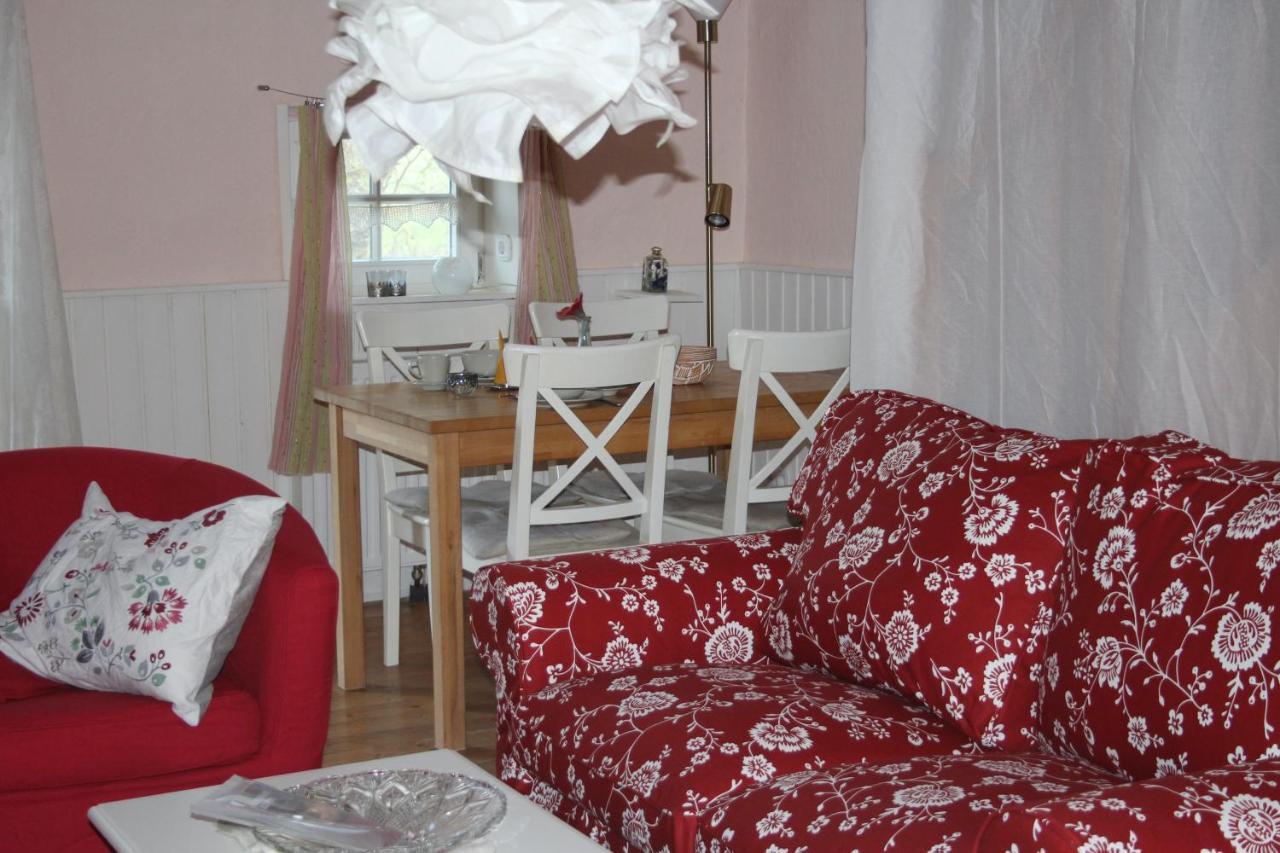 Ferienhof Spiegelhaus Krummhörn Esterno foto
