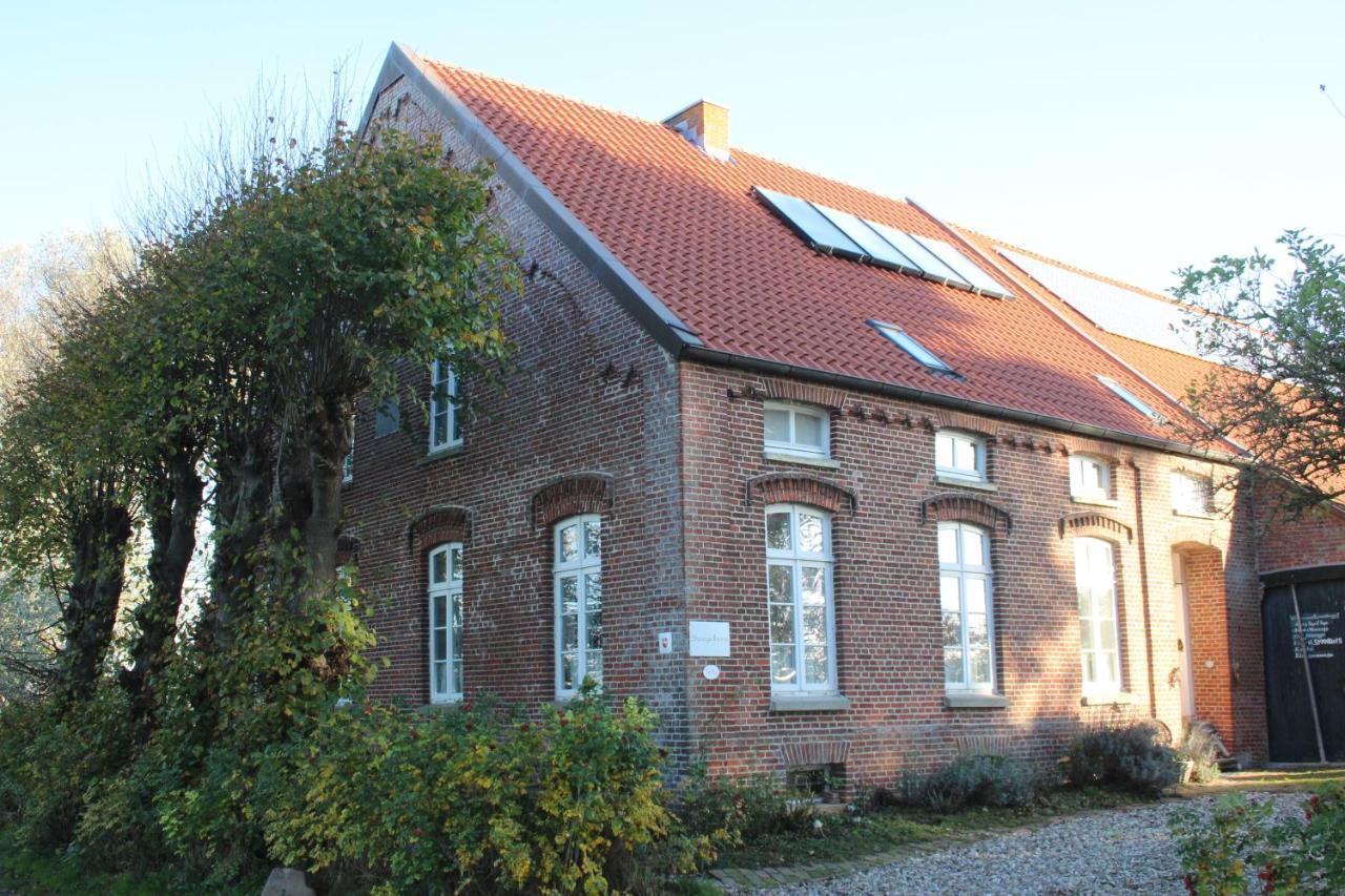 Ferienhof Spiegelhaus Krummhörn Esterno foto