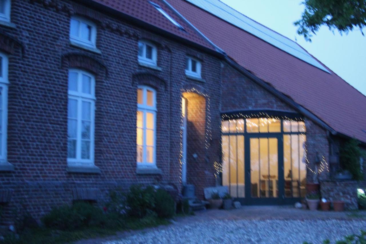 Ferienhof Spiegelhaus Krummhörn Esterno foto