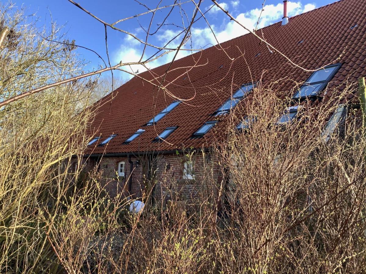 Ferienhof Spiegelhaus Krummhörn Esterno foto