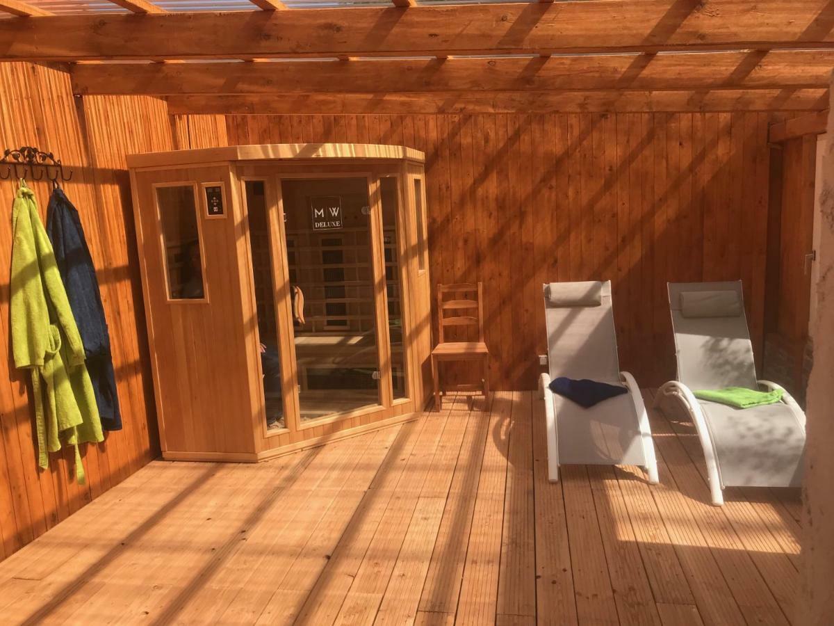 Ferienhof Spiegelhaus Krummhörn Esterno foto